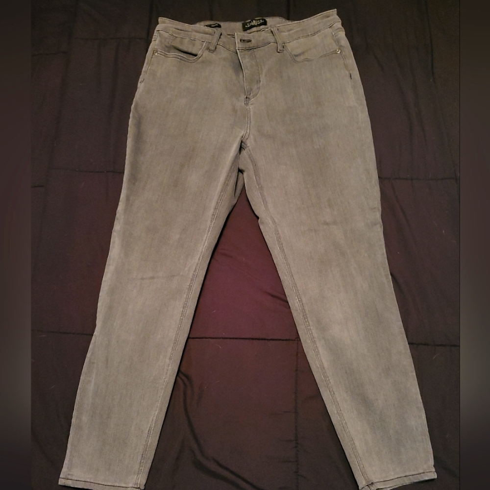 Women's Jeans
